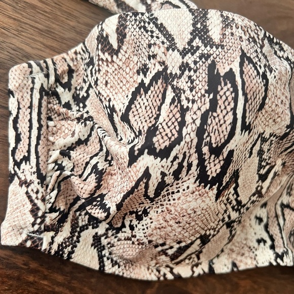 Shade & Shore Women's Square Neck Snake Print Bikini Top Size 36C - Picture 8 of 8